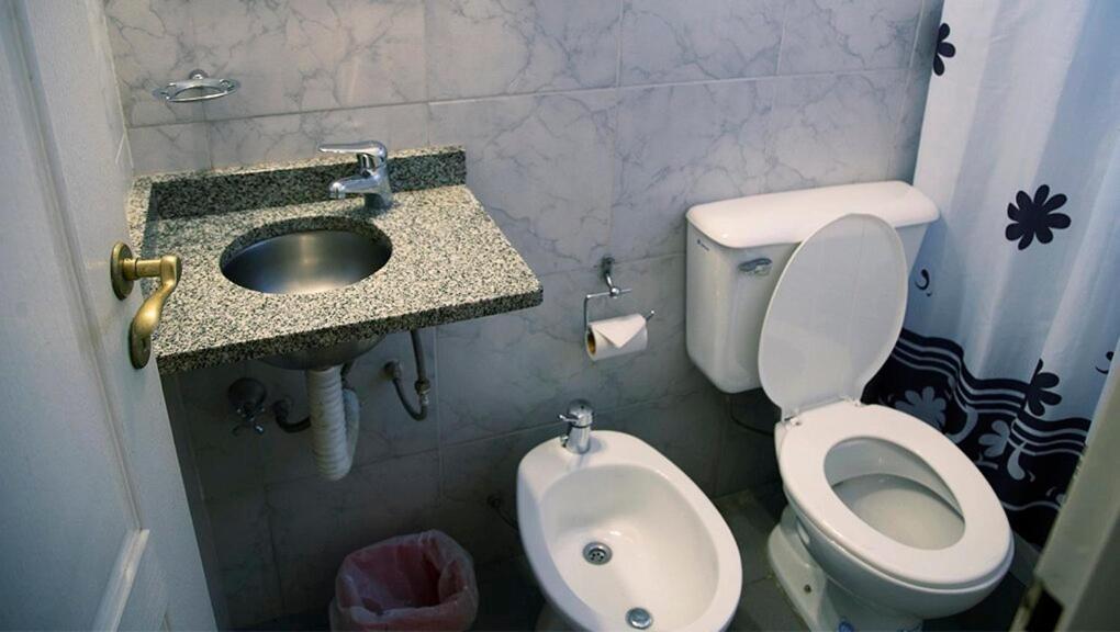 Aires Express Hotel Буенос Айрес Екстериор снимка